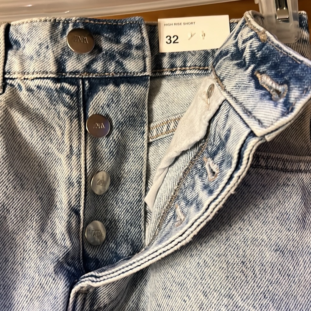 Zara High Rise Short - Picture 5 of 5